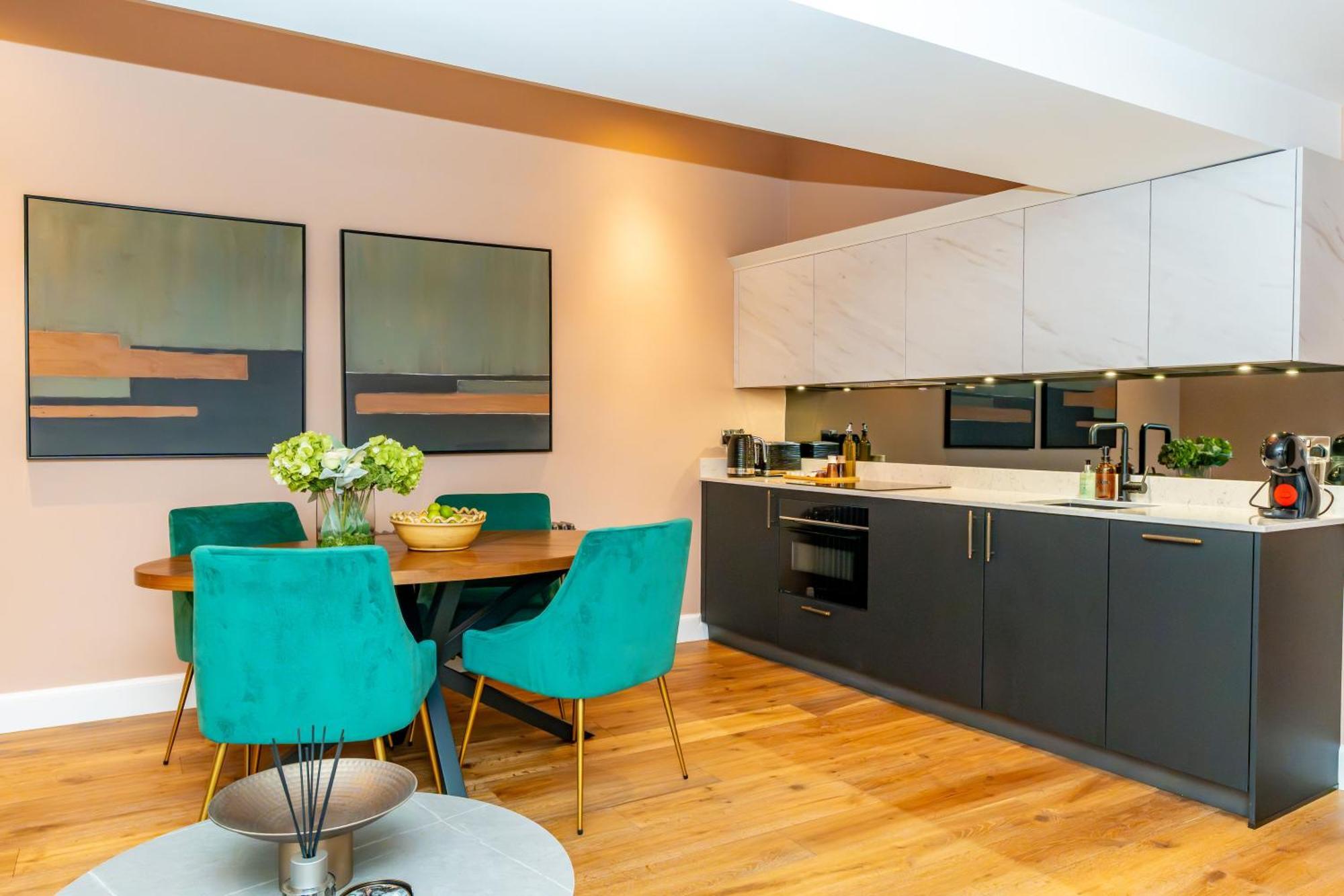 Dragon Suites Luxury Apartments At 9 Albyn Place Эдинбург Экстерьер фото