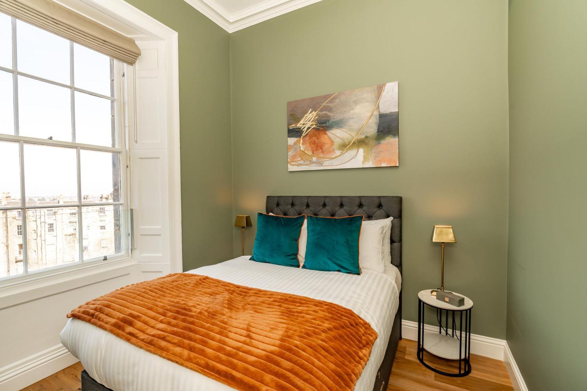 Dragon Suites Luxury Apartments At 9 Albyn Place Эдинбург Экстерьер фото